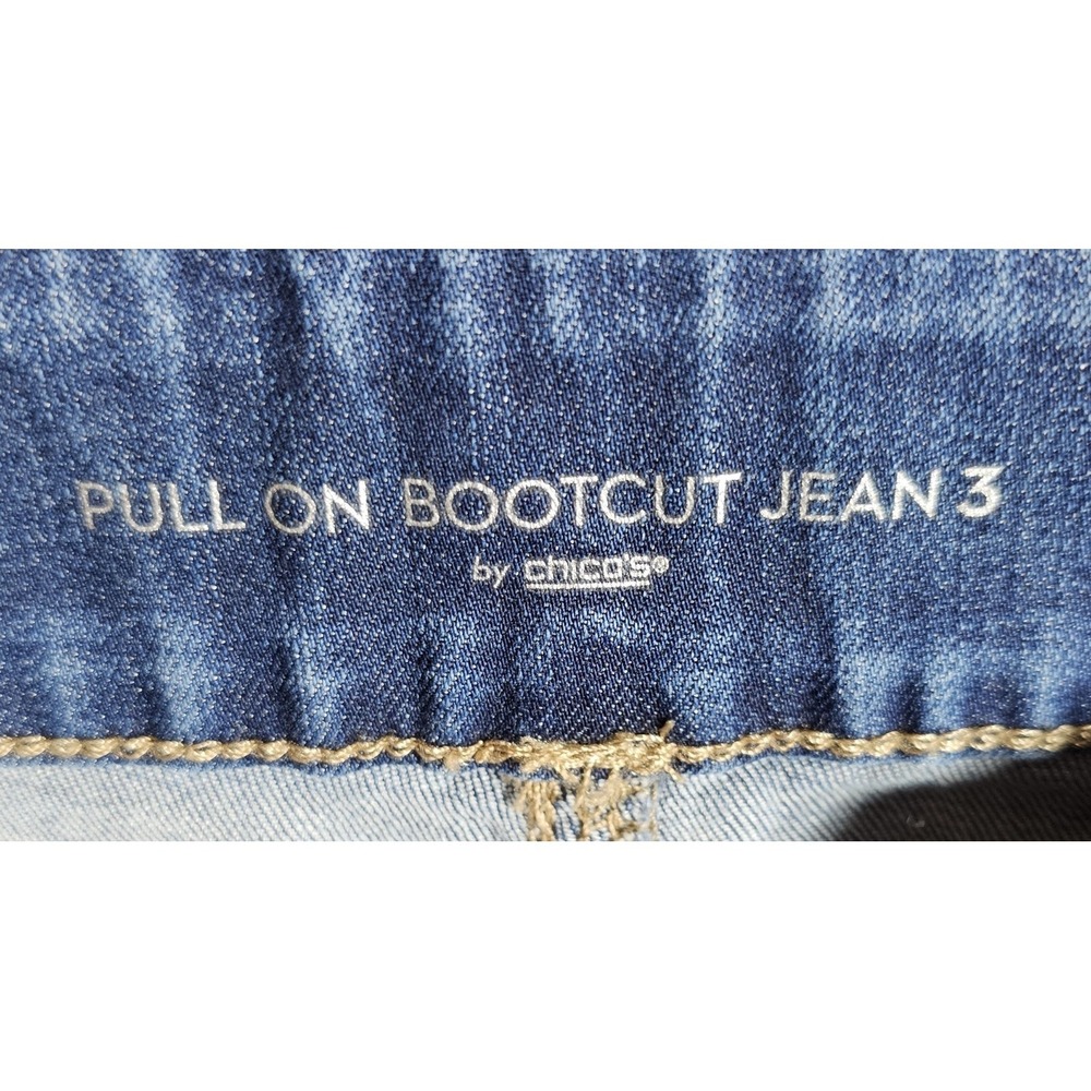 Chicos Pull On Bootcut Jeans Womens Sz 3 US Sz 16 Blue Medium Wash Back Pockets - Picture 3 of 7